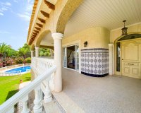 For sale an exclusive luxury villa with a large plot in Villamartin, Costa Blanca, Spain. ID3484