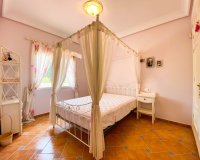 For sale an exclusive luxury villa with a large plot in Villamartin, Costa Blanca, Spain. ID3484