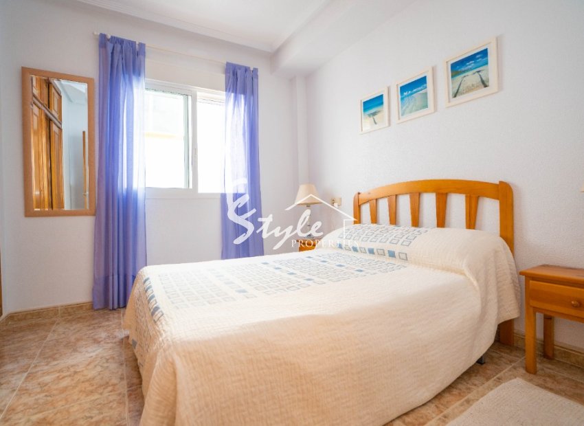 For sale apartment in Cinuelica R6, Punta Prima, Orihuela Costa, Costa Blanca, Spain. ID3338