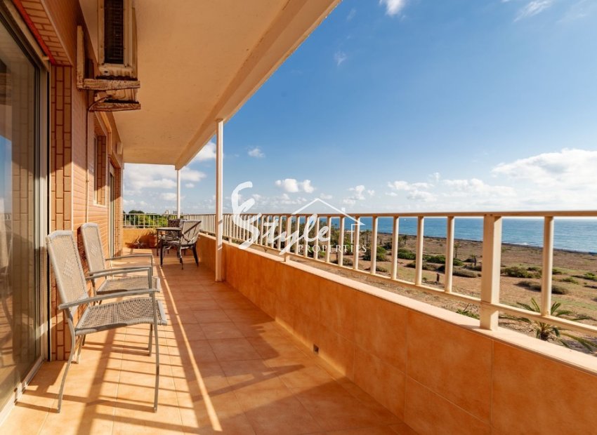 For sale apartment with sea views in Punta Prima, Torrevieja, Costa Blanca. ID2684