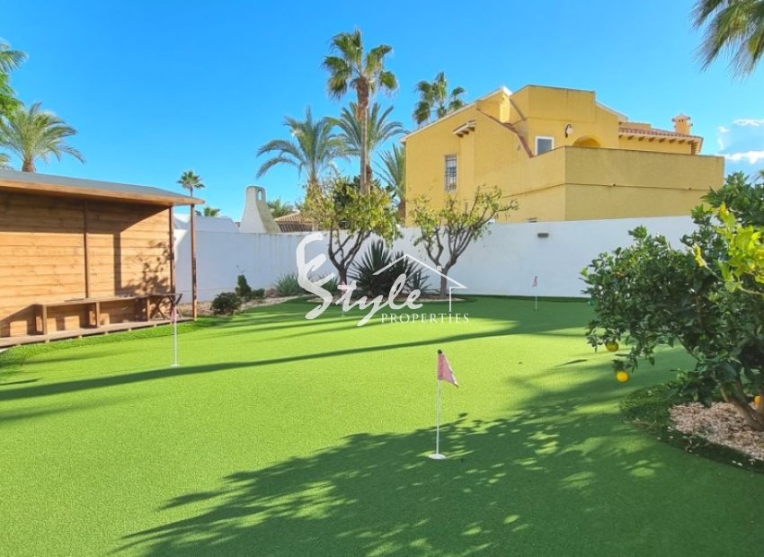 For sale beachside detached villa in Playa Flamenca, Orihuela Costa , Costa Blanca. ID2804