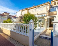 For sale bungalow with private garden in Zeniamar, Playa Flamenca, Orihuela Costa, Spain. ID2339