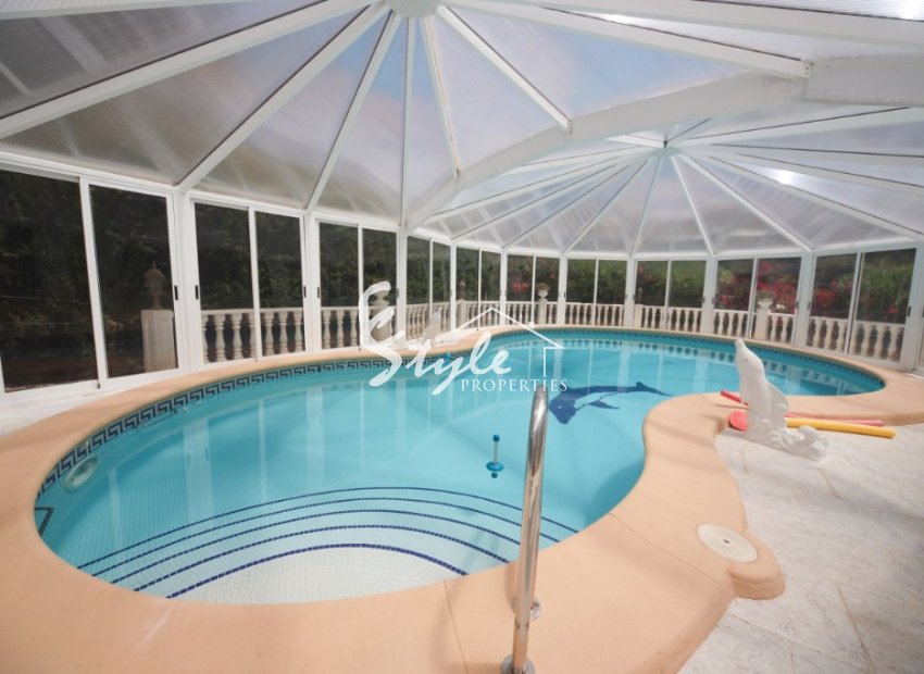 For sale classic style villa close to the beach in Campoamor, Costa Blanca, Spain. ID1722