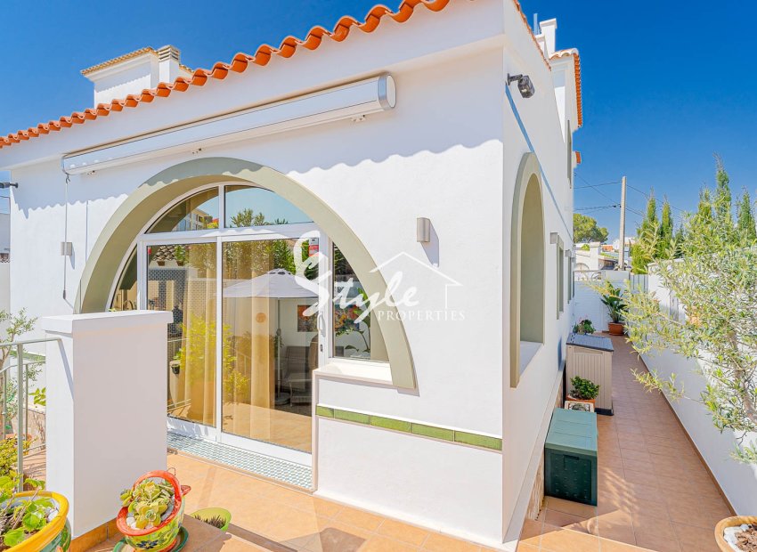 For sale detached house in Blue Lagoon with sea views , Orihuela Costa, Costa Blanca. ID 2522