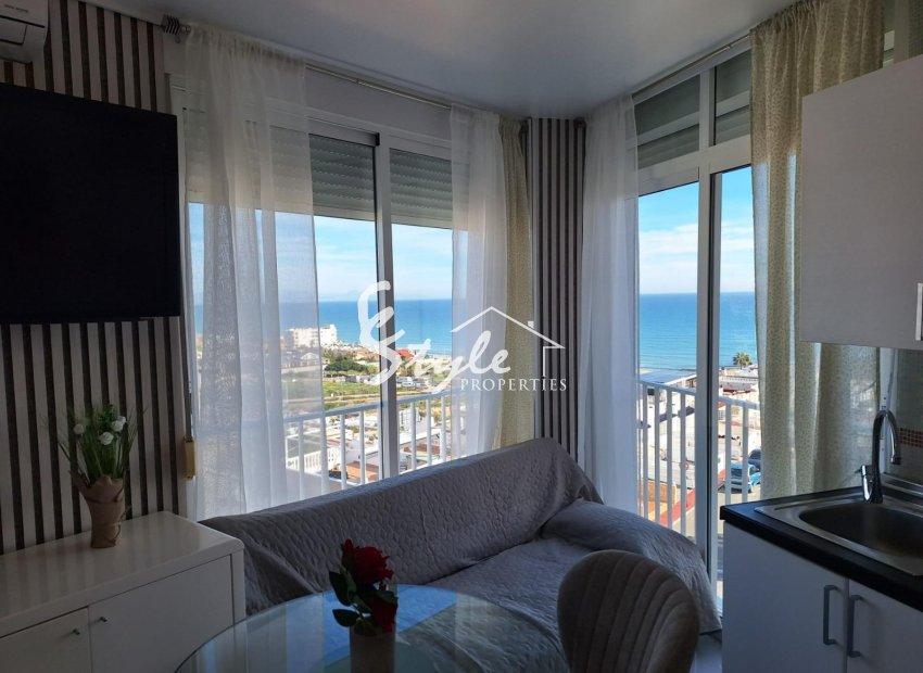 For sale fully renovated apartment with panoramic views in Torrevieja few steps from the sea, Costa Blanca, Spain. ID2349