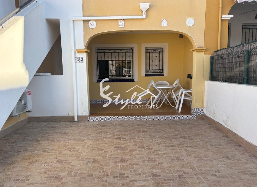 For sale ground floor apartment in Dream Hills, Los Altos, La Florida, Orihuela Costa, Costa Blanca. ID2748