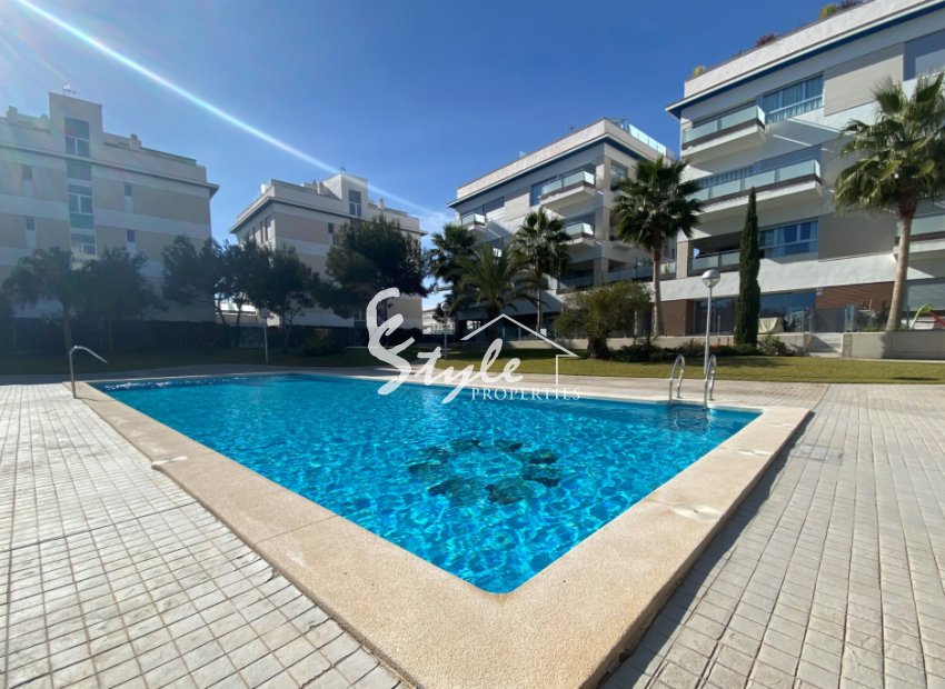 For sale ground floor apartment in El Mirador de Villamartin, Los Dolces, Orihuela Costa, Costa Blanca. ID1945