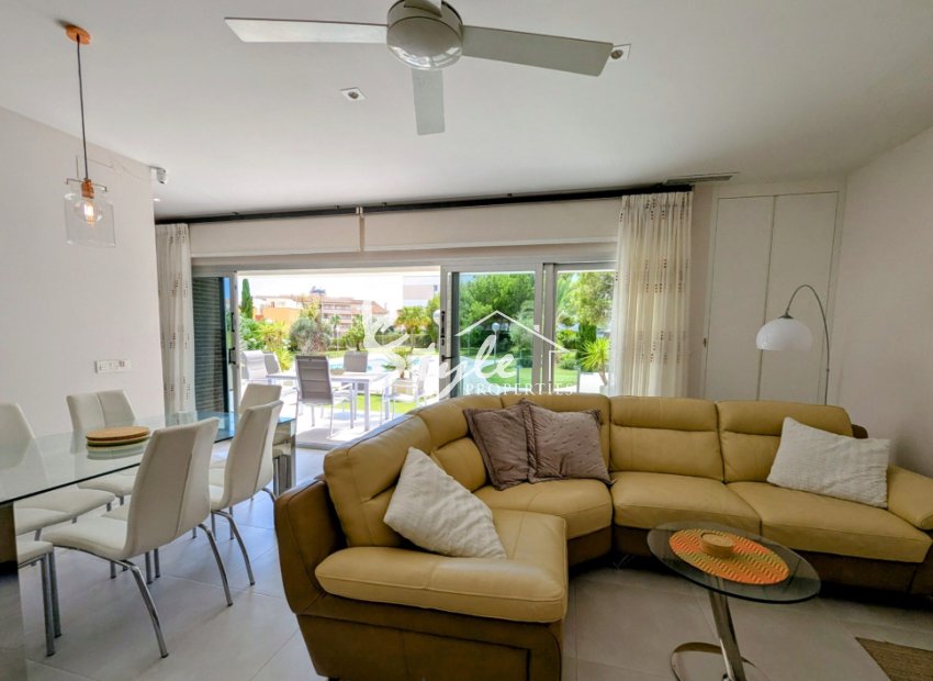 For sale ground floor apartment in El Mirador de Villamartin, Los Dolces, Orihuela Costa, Costa Blanca. ID1945