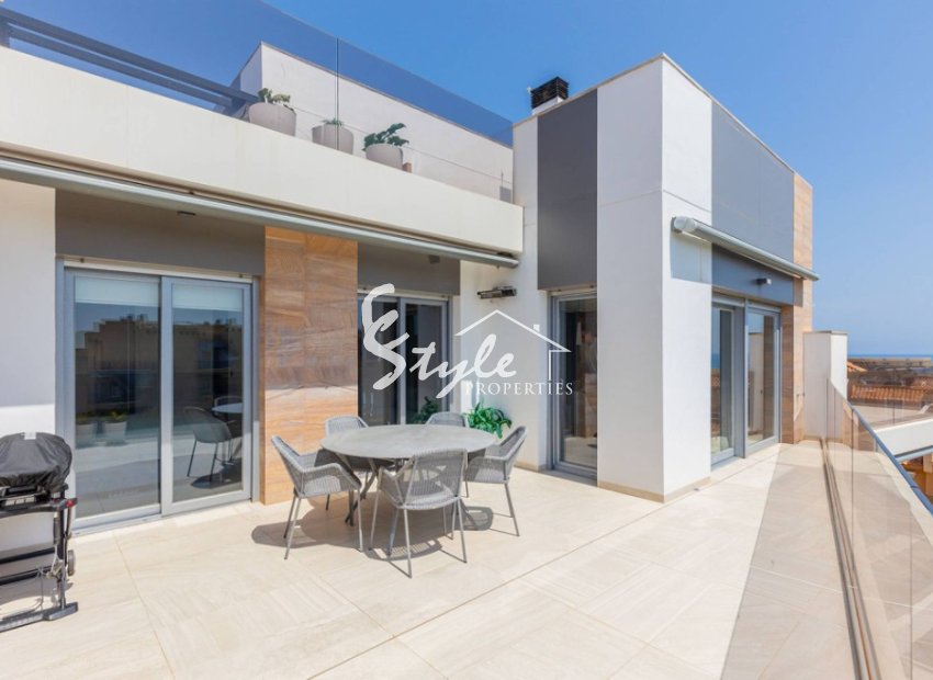 For sale luxury penthouse with panoramic views in Bioko DeLUX in Cabo Roig, Orihuela Costa, Costa Blanca. ID1964