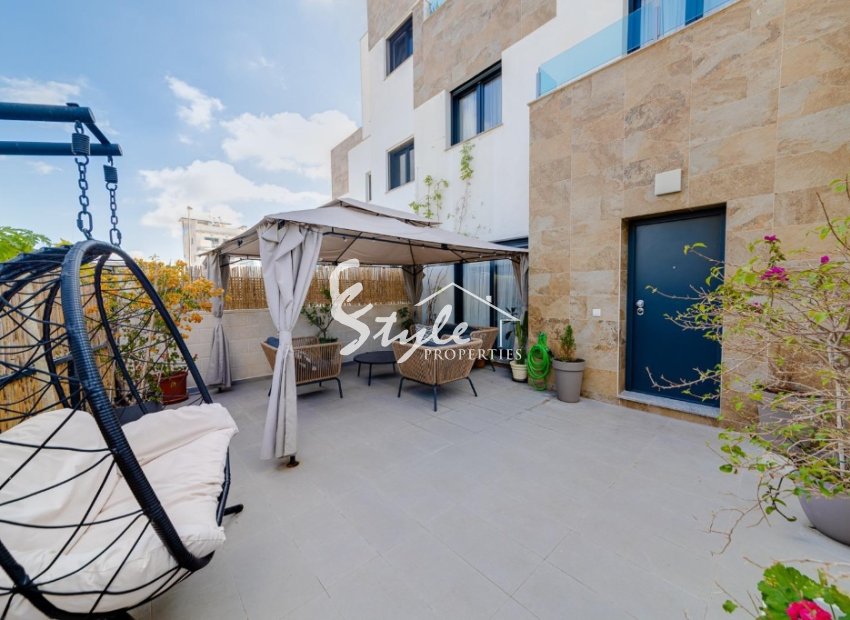 For sale modern  semi detached house in Villamartin, Orihuela Costa, Costa Blanca. ID 2683