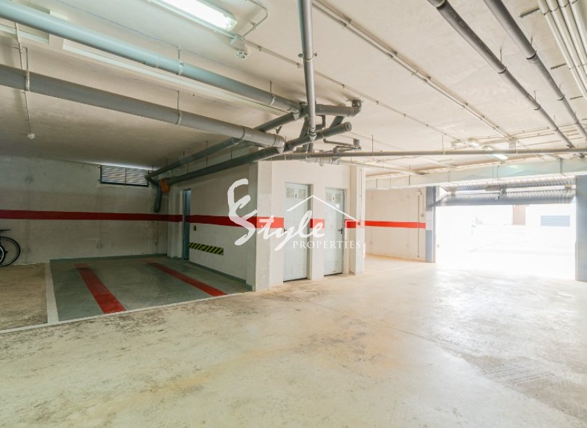 For sale modern south facing top-floor with parking in La Ceñuela, Punta Prima, Costa Blanca. ID1985