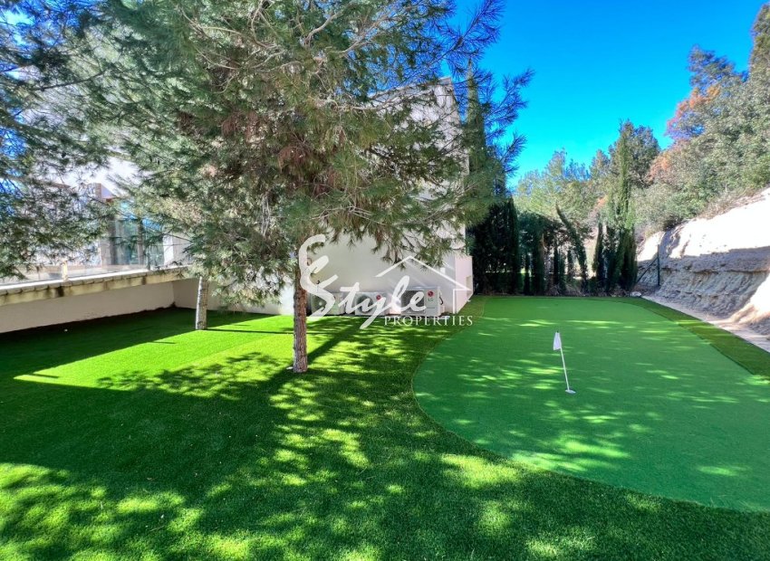 For sale modern villa close to golf courses in Las Colinas, Costa Blanca, Spain. ID1273