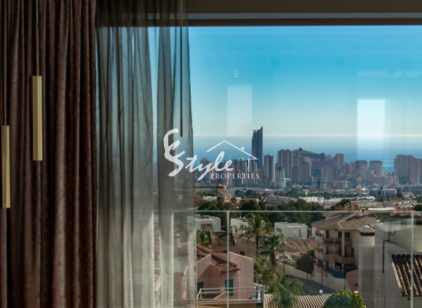 For sale new luxury villa with sea views in Finestrat, Costa Blanca, Spain. ON1778