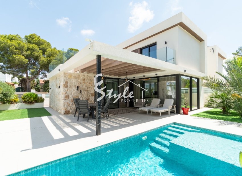 For sale new villa in Los Balcones, Torrevieja, Costa Blanca, Spain. ID2832