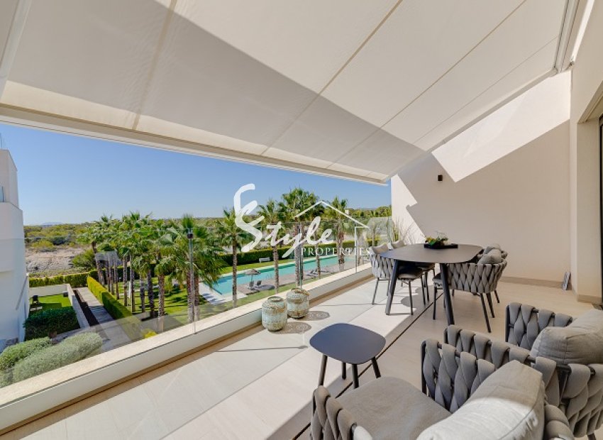 For sale penthouse in Las Colinas Golf with sea views, Orihuela Costa, Costa Blanca, Spain. ID2845