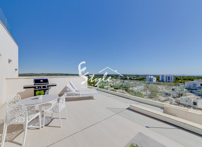 For sale penthouse in Las Colinas Golf with sea views, Orihuela Costa, Costa Blanca, Spain. ID2845