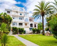 For sale renovated apartment with sea views in Calas Blancas de Torrevieja