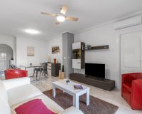 For sale south facing apartment close to Villamartin Plaza, Orihuela Costa, Costa Blanca. ID 2542