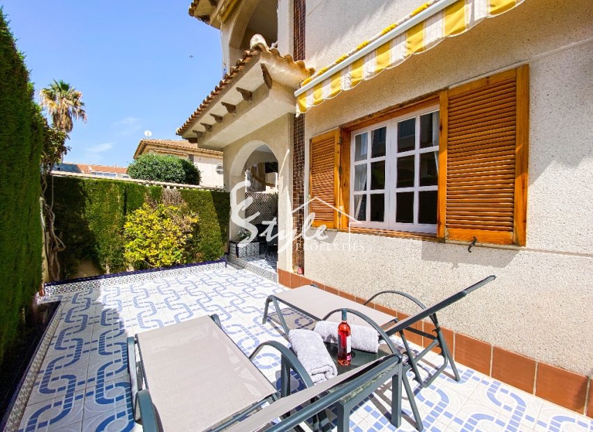 For sale sunny ground floor apartment in Las Barcas, Punta Prima, Los Altos, Costa Blanca, Spain. REF.3355