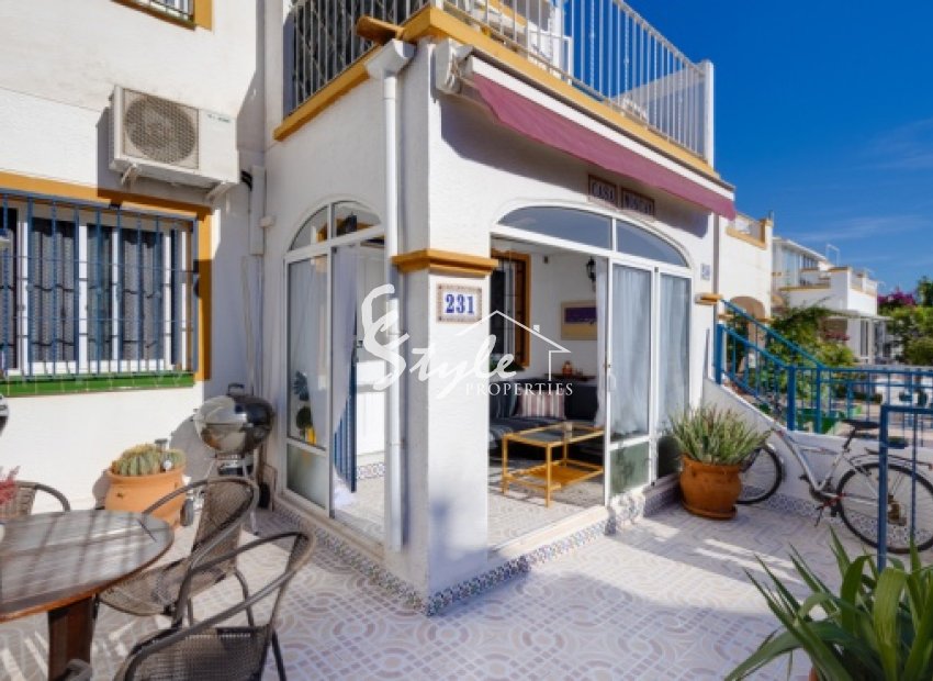 For Sale: Sunny Ground Floor Bungalow Apartment in La Florida, Orihuela Costa, Costa Blanca. ID BH 2742