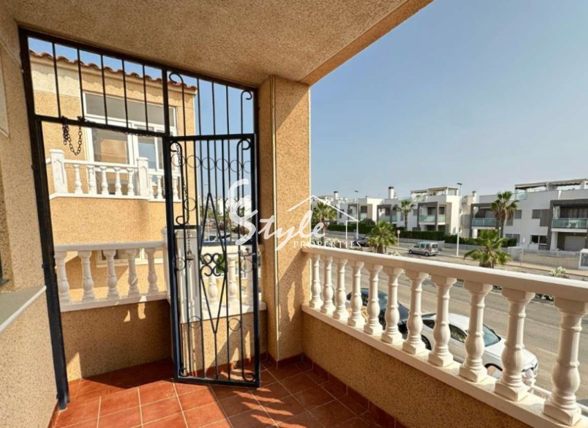 For sale top floor apartment in Ciñuelica, Punta Prima, Orihuela Costa. ID1841