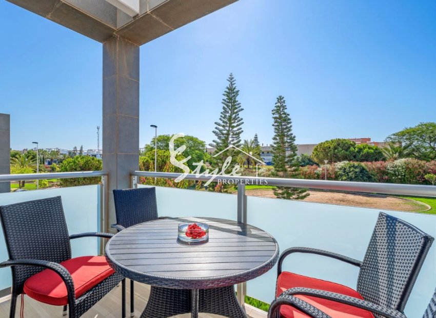 for sale top floor modern  apartment in Amay, Punta Prima, Orihuela Costa, Costa Blanca, Spain. ID2685