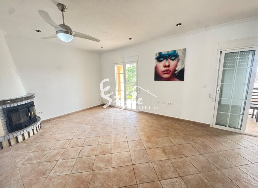 For sale villa in San Miguel de Salinas, Alicante/ Costa Blanca. ID1934