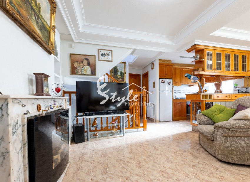 For sale villa with 3 beds and big basement in Los Altos-La Florida, Costa Blanca, Spain. ID2322