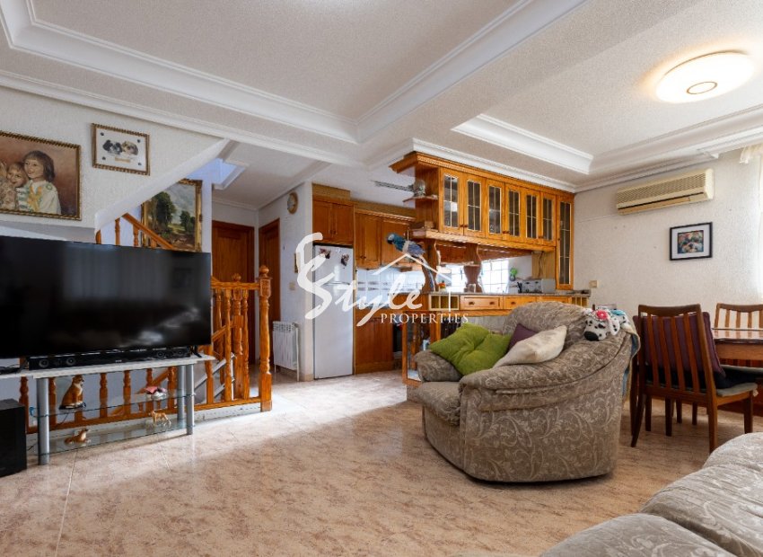 For sale villa with 3 beds and big basement in Los Altos-La Florida, Costa Blanca, Spain. ID2322