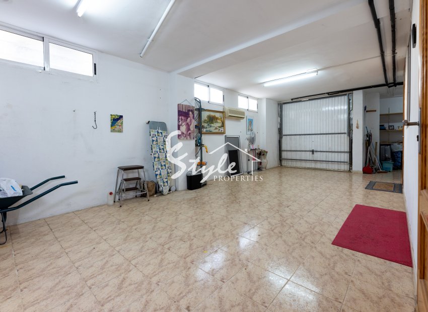 For sale villa with 3 beds and big basement in Los Altos-La Florida, Costa Blanca, Spain. ID2322