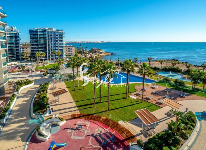 Frontline 3 bedroom apartment for sale in Sea Senses, Punta Prima, Costa Blanca. ID2792