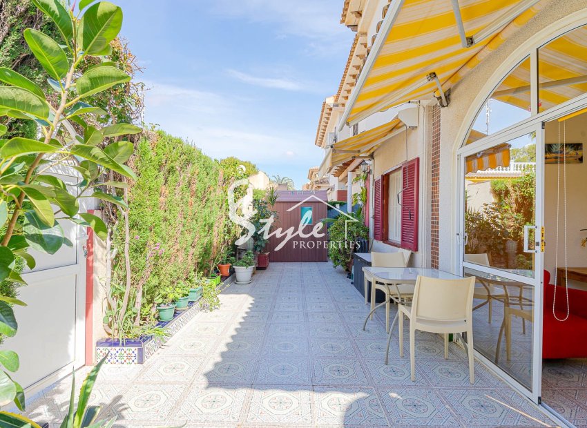 Ground Floor Apartment for Sale in Las Barcas, Punta Prima, Los Altos, Costa Blanca.ID2960