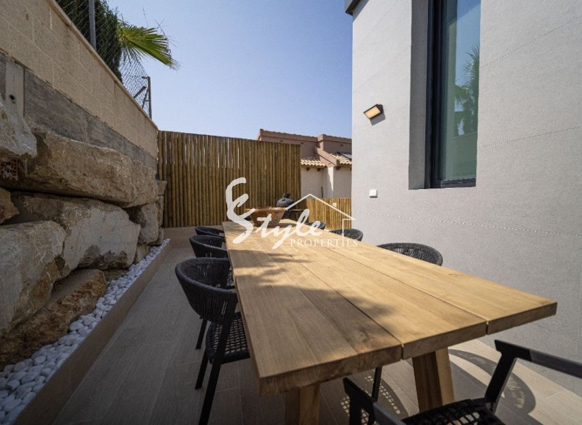 Key ready new build semi-detached villa for sale in Rojales, Costa Blanca, Spain. ON1764