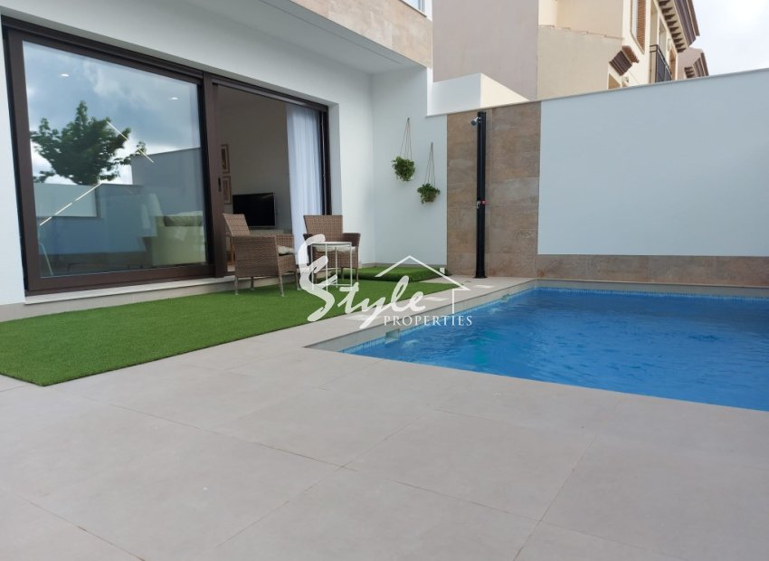 Key ready new build  villas for sale in San Pedro del Pinatar, Murcia, Spain. ON1532