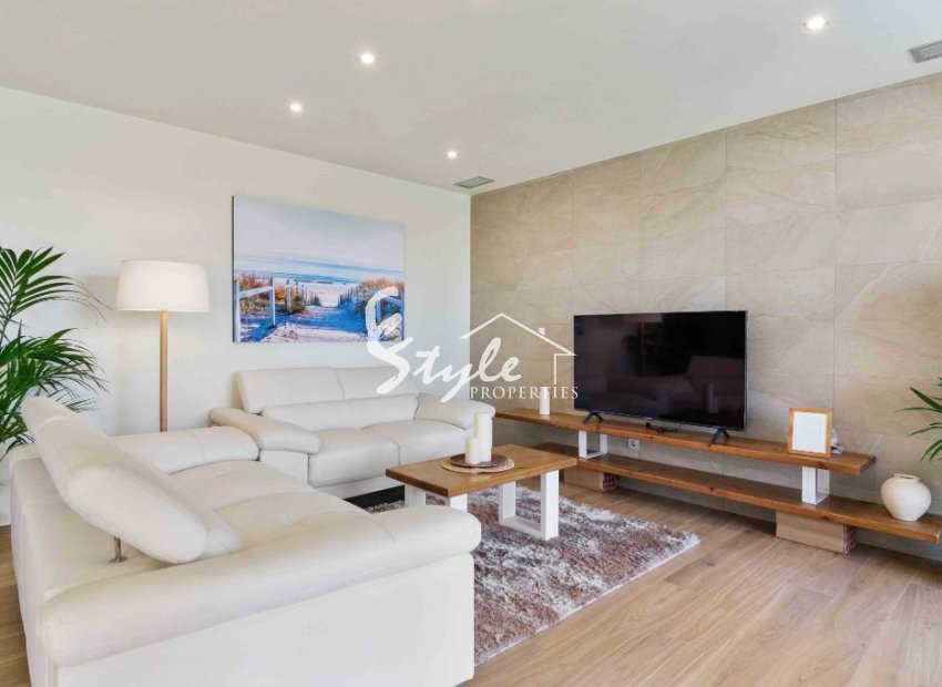 Key ready new villa for sale in Rojales, Costa Blanca, Spain. ON1757