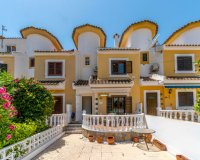 Купить дуплекс с частным садом на продажу в Плайя Фламенка, Ориуэла Коста. ID: 4563