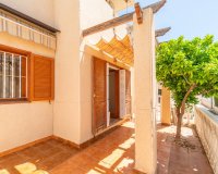 Купить красивый таунхаус в жилом комплексе на Playa Flamenca - Торревьеха. ID 6185