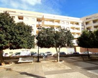 Купить квартиру рядом с морем и пляжем Playa de los Locos в Торревьехе на Коста Бланке. ID 4888