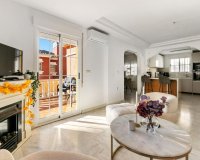 Купить отдельное шале с бассейном и садом около гольфа в  Вильямартин. ID 6302