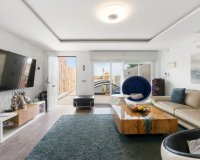 Купить таунхаус с садом и бассейном в Лос Балконес, Торревьеха. ID 6250