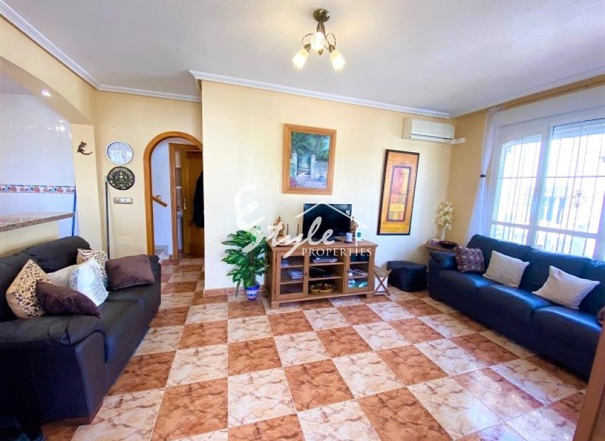 Купить угловой таунхаус около моря в кабо роиг. id 6071