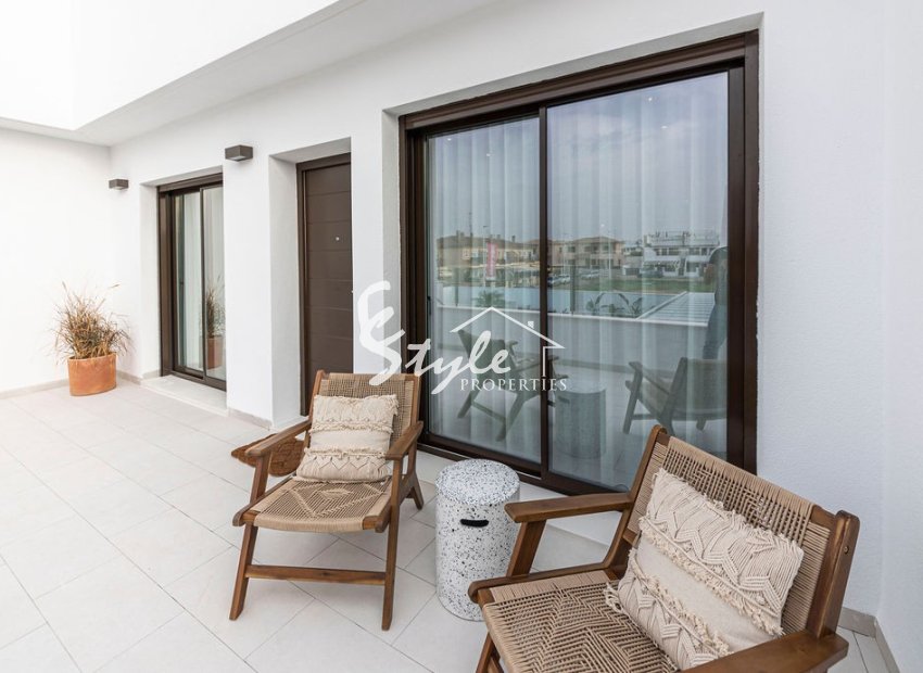 Квартиры в новостройке на продажу в Пилар де ла Орадада, Коста Бланка, Испания.ON1479_A