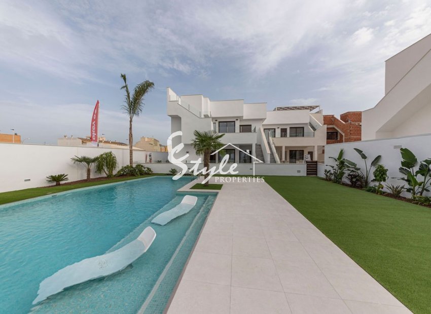 Квартиры в новостройке на продажу в Пилар де ла Орадада, Коста Бланка, Испания.ON1479_A