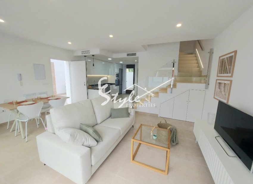 Llave en mano villas de obra nueva  en venta en San Pedro del Pinatar, Murcia, España. ON1532