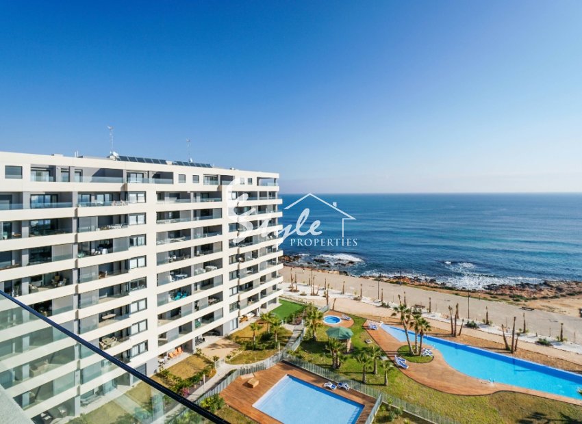 Luxury apartment for rent with panoramic sea views