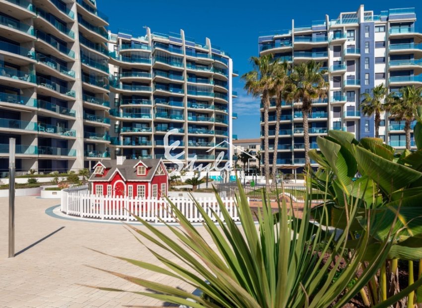 Luxury seafront apartment for sale in Sea Senses, Punta Prima, Torrevieja, Costa Blanca, Spain. ID2812