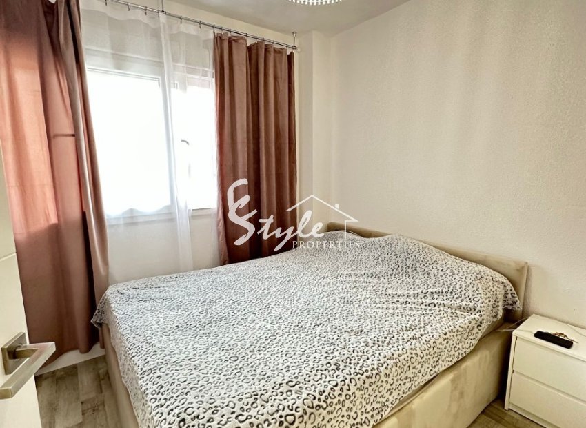 Modern apartment with sea views and close to the beach for sale in Torrevieja, Costa Blanca, Spain. ID2433