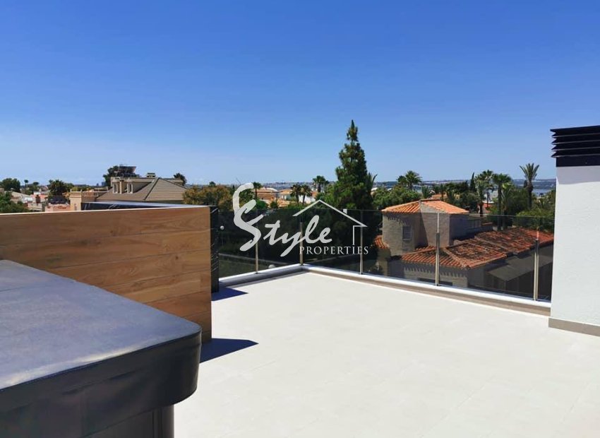 Modern villa for sale in La Florida, Torrevieja, Costa Blanca, Spain. ON1468