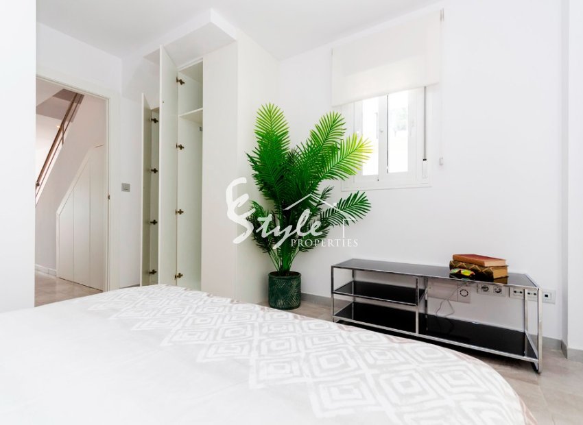 Modern villa for sale in Torreta, Torrevieja, Costa Blanca, Spain. ON1732