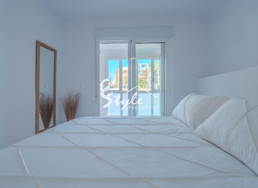 На продажу квартира у моря в Marazul, La Veleta, Torrevieja, Costa Blanca, Spain. ID2826